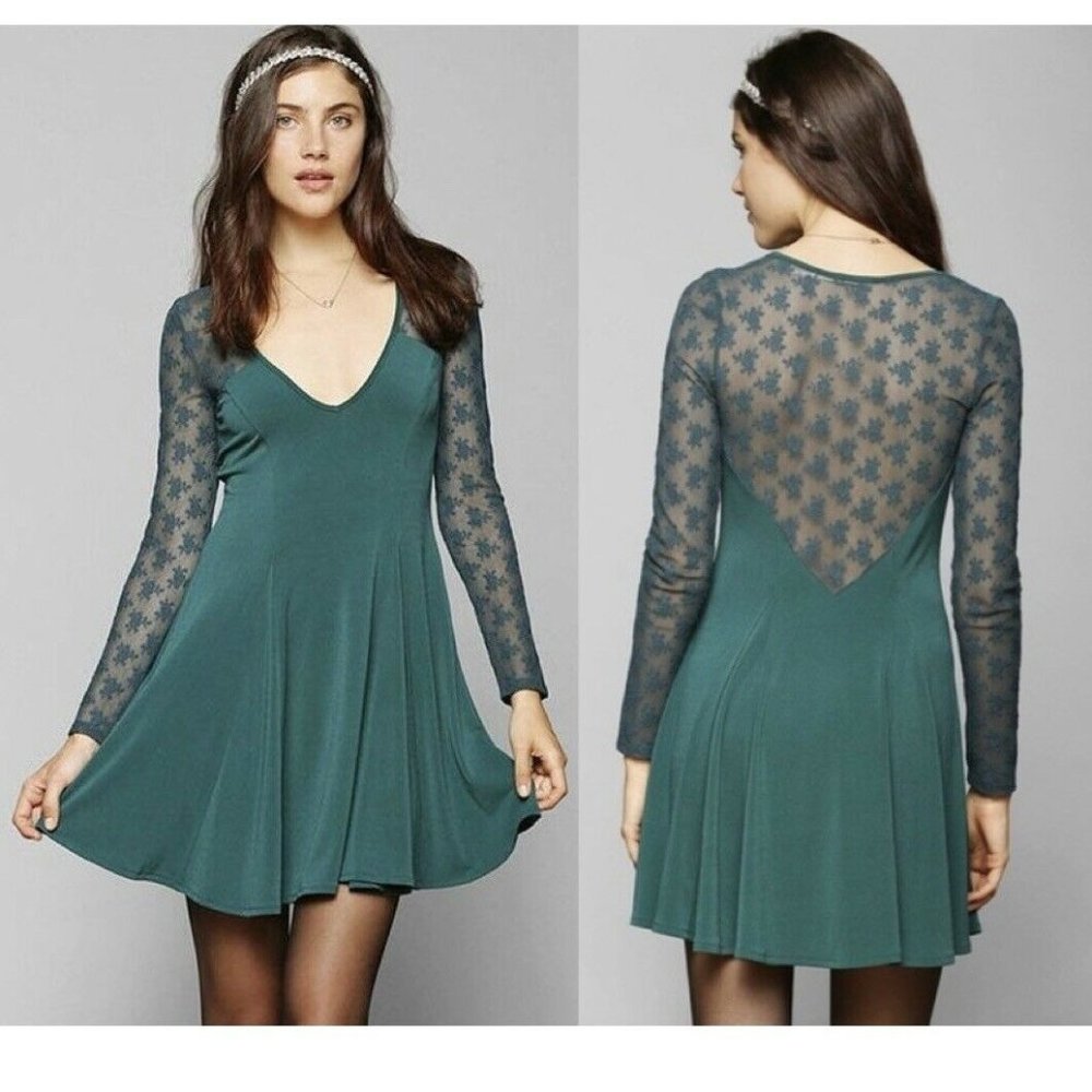 Urban Outfitters Kimchi Blue Lace Top Skater Dress Womens Size Small Teal Green